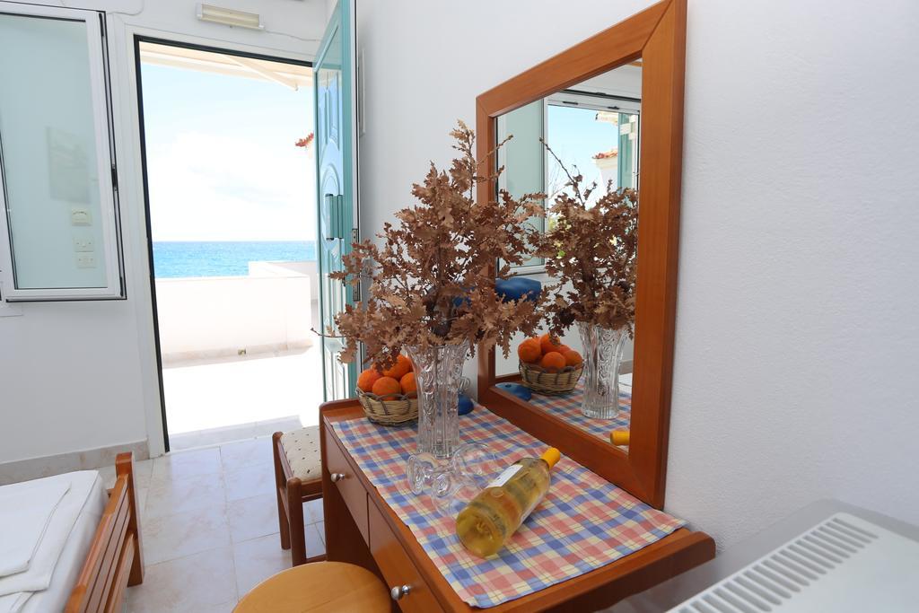 Akrogiali Hotel Plomari Exteriér fotografie