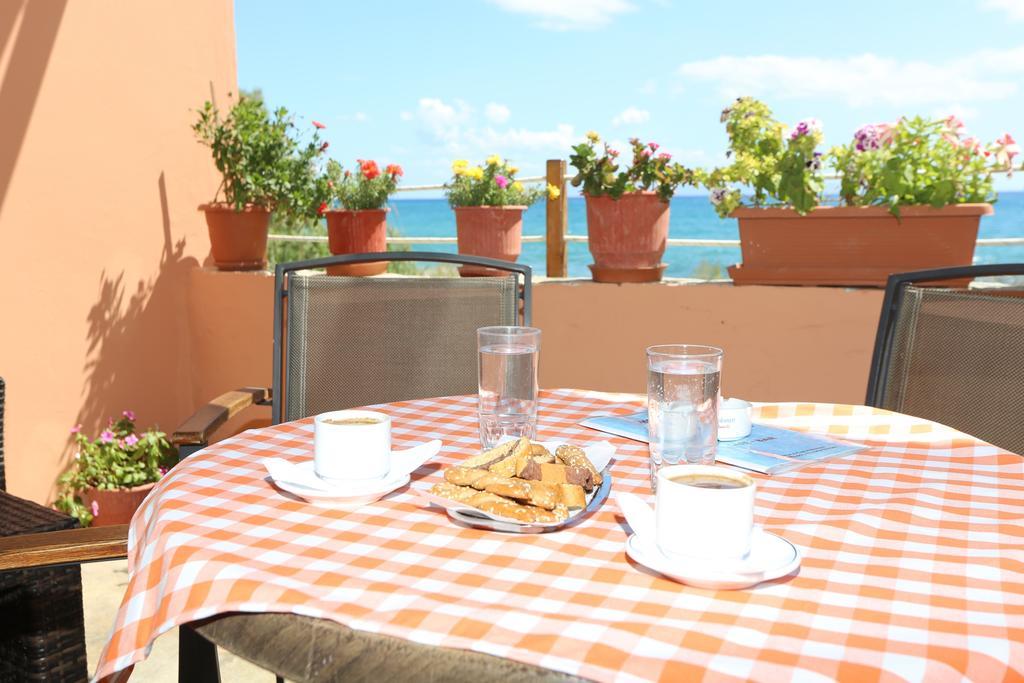 Akrogiali Hotel Plomari Exteriér fotografie